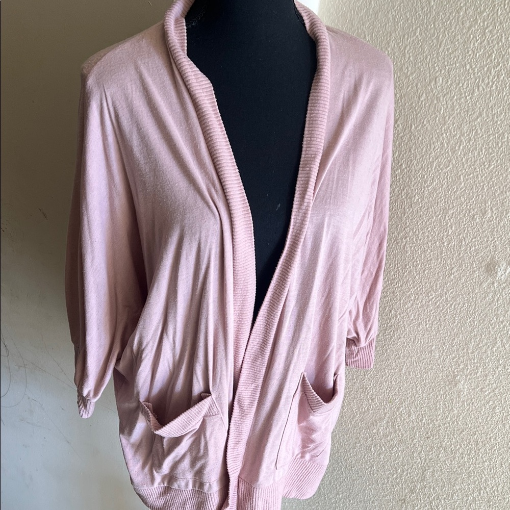 Chic Women's Pink Cardigan
